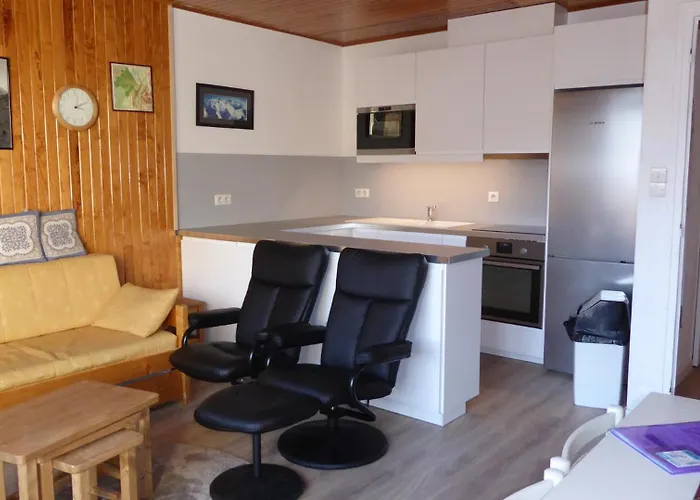 Апартаменты Ecureuils - B18 - Appt Vue Montagne - 6 Pers Ле дез Альп